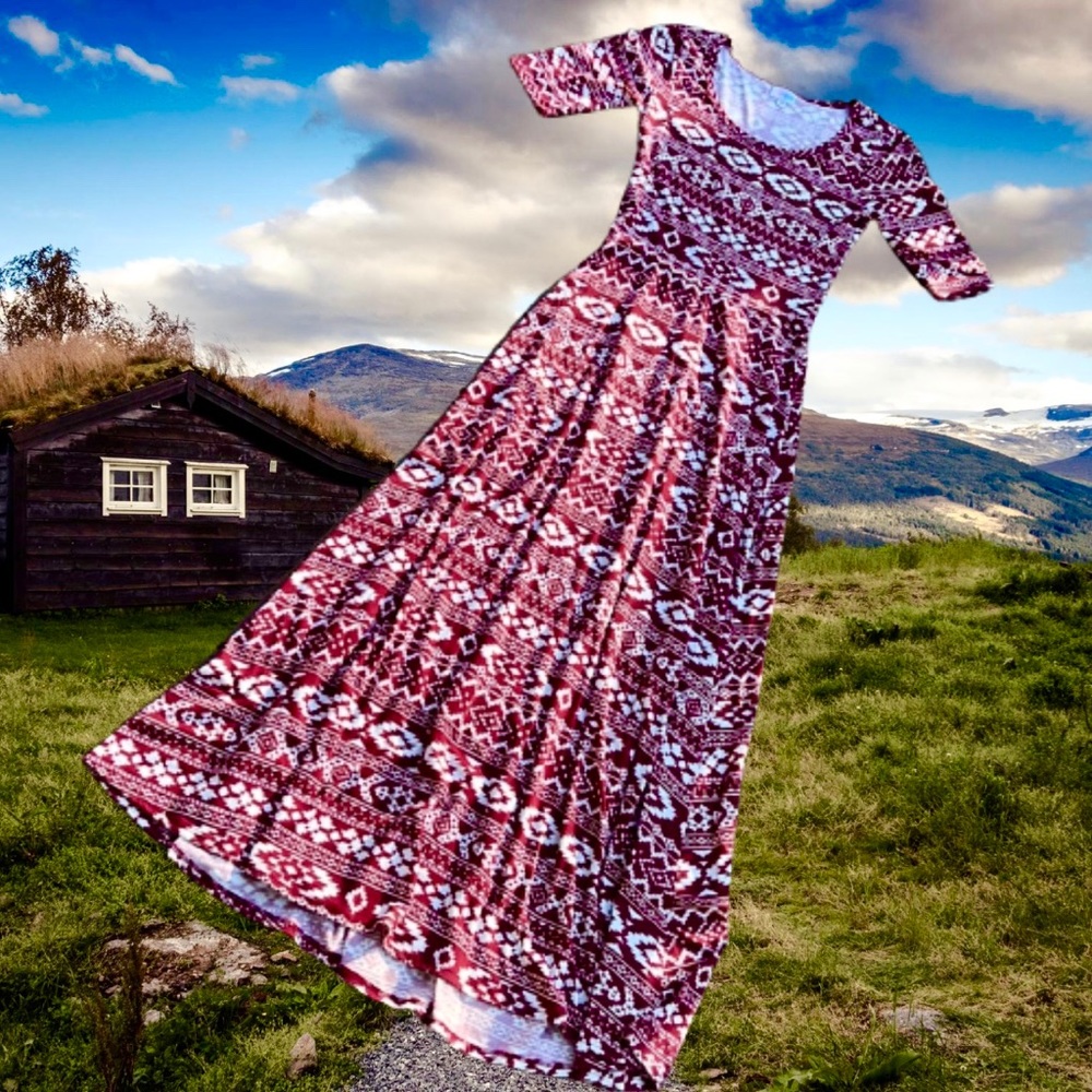 Lularoe Ana Dress Tribal Design Maroon/White Size Large NWT